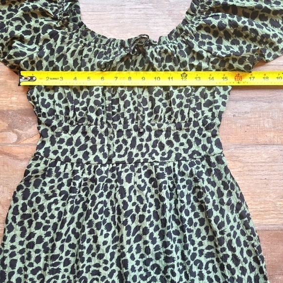 Francesca's Green & Black Animal Print Short Sleeve A-Line Dress - Picture 10 of 12